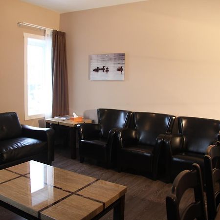 Hotel Opemiska Chapais Экстерьер фото
